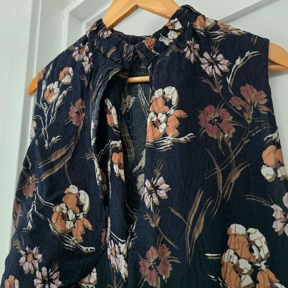 Derek Lam 10 Crosby Floral Textured Jacquard Mock Neck Sleeveless Blouse - Picture 12 of 15